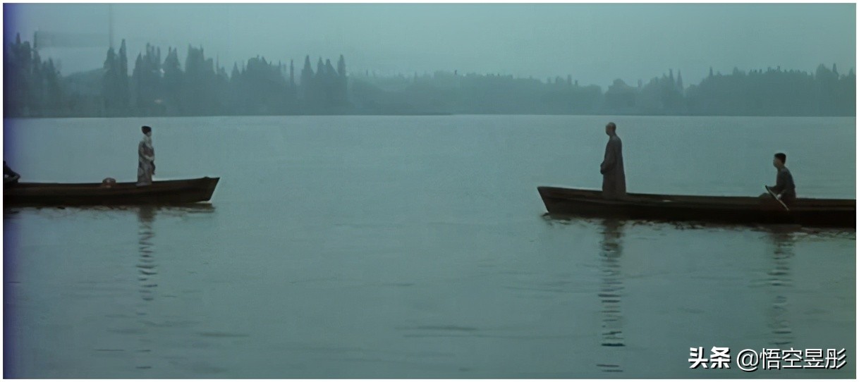 人生犹似西江月富贵终如草上霜,人生犹似西山月富贵终如草上霜