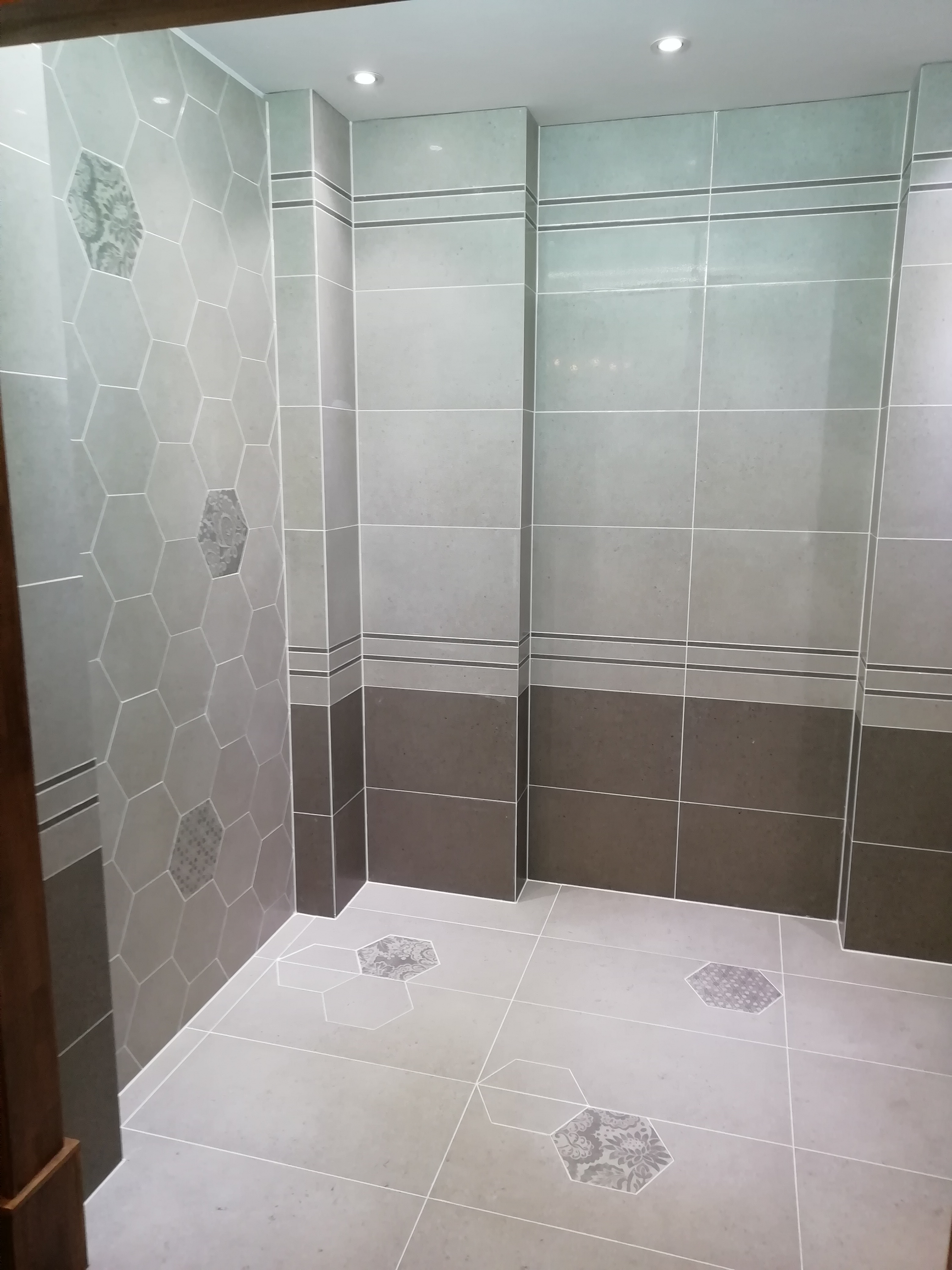 格莱斯瓷砖是品牌砖吗,选瓷砖选哪家好用