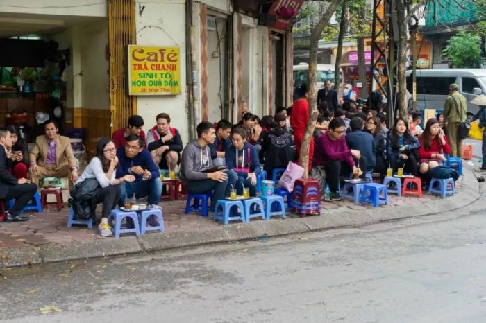 泡咖啡如何正确加炼乳,咖啡可以用炼乳拉花吗