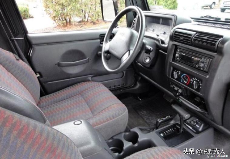 最老的牧马人越野吉普车,牧马人内饰史