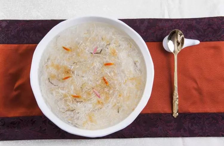 金毛腿上长癣,金毛腿上长癣怎么处理