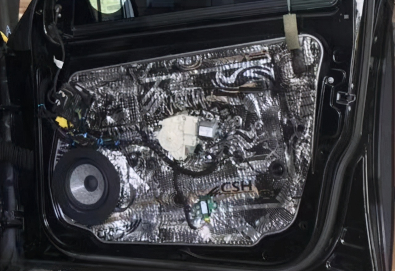 奔驰glk300改声浪,奔驰glc音响改装劲浪适配器