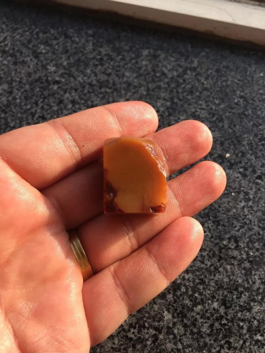 怎么鉴别寿山田黄的品质,寿山田黄价格在线鉴定