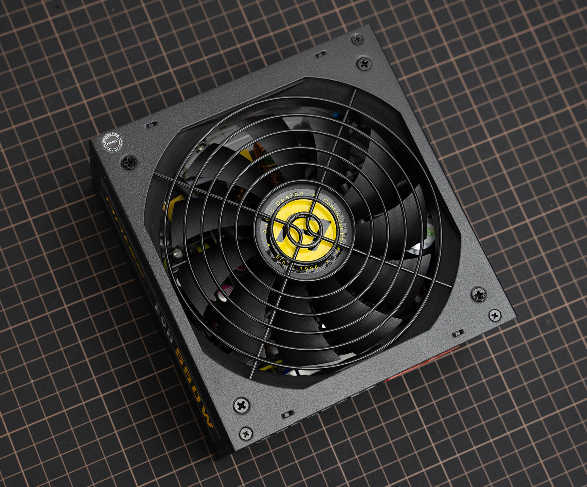 有了这台性能小钢炮未来2年游戏不用愁