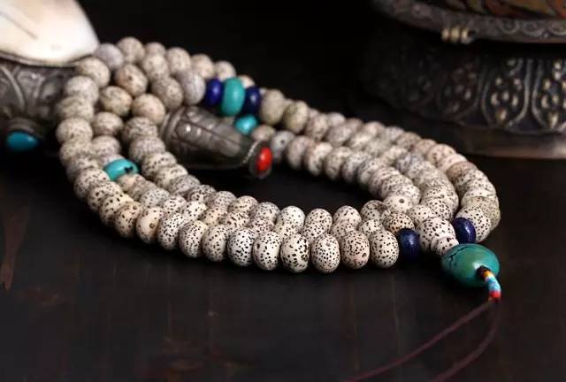 星月菩提太油怎么处理,星月菩提什么时候才能用汗手盘