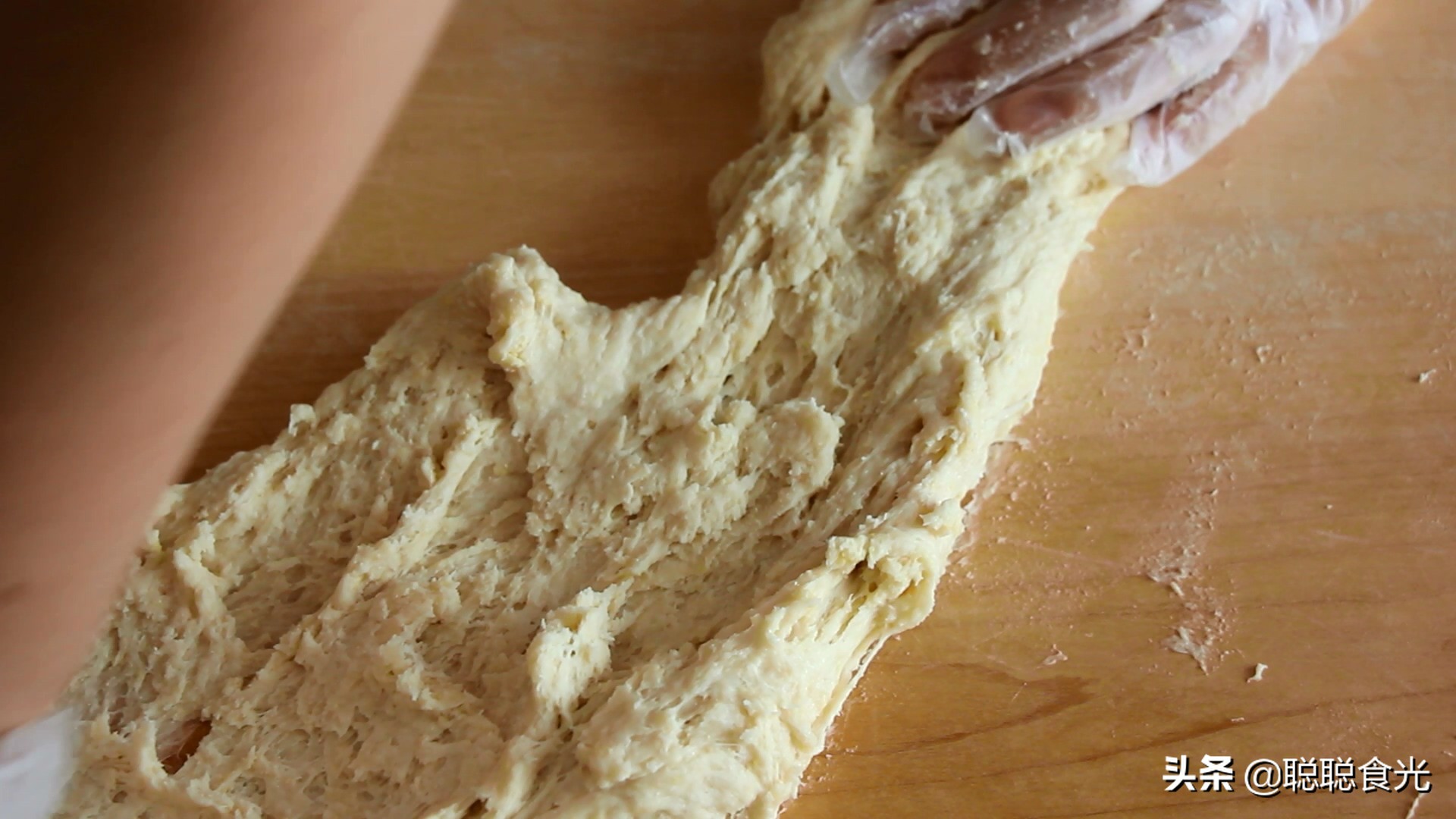 面包机也能做出来的拉丝吐司面包,做吐司面包如何不需要揉面