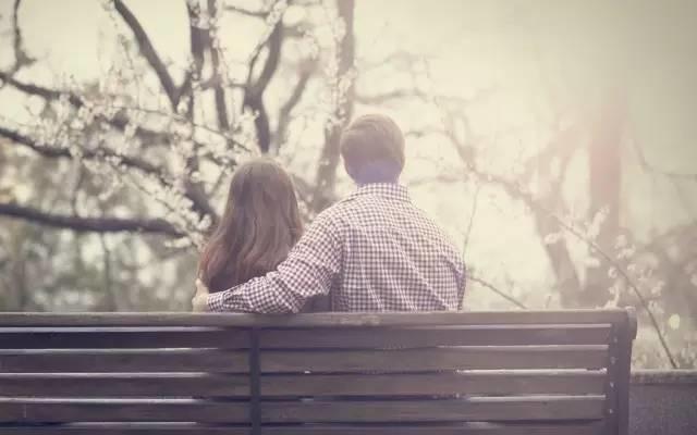 有一个一直忘不了的人,有一个深爱的人一直忘不了