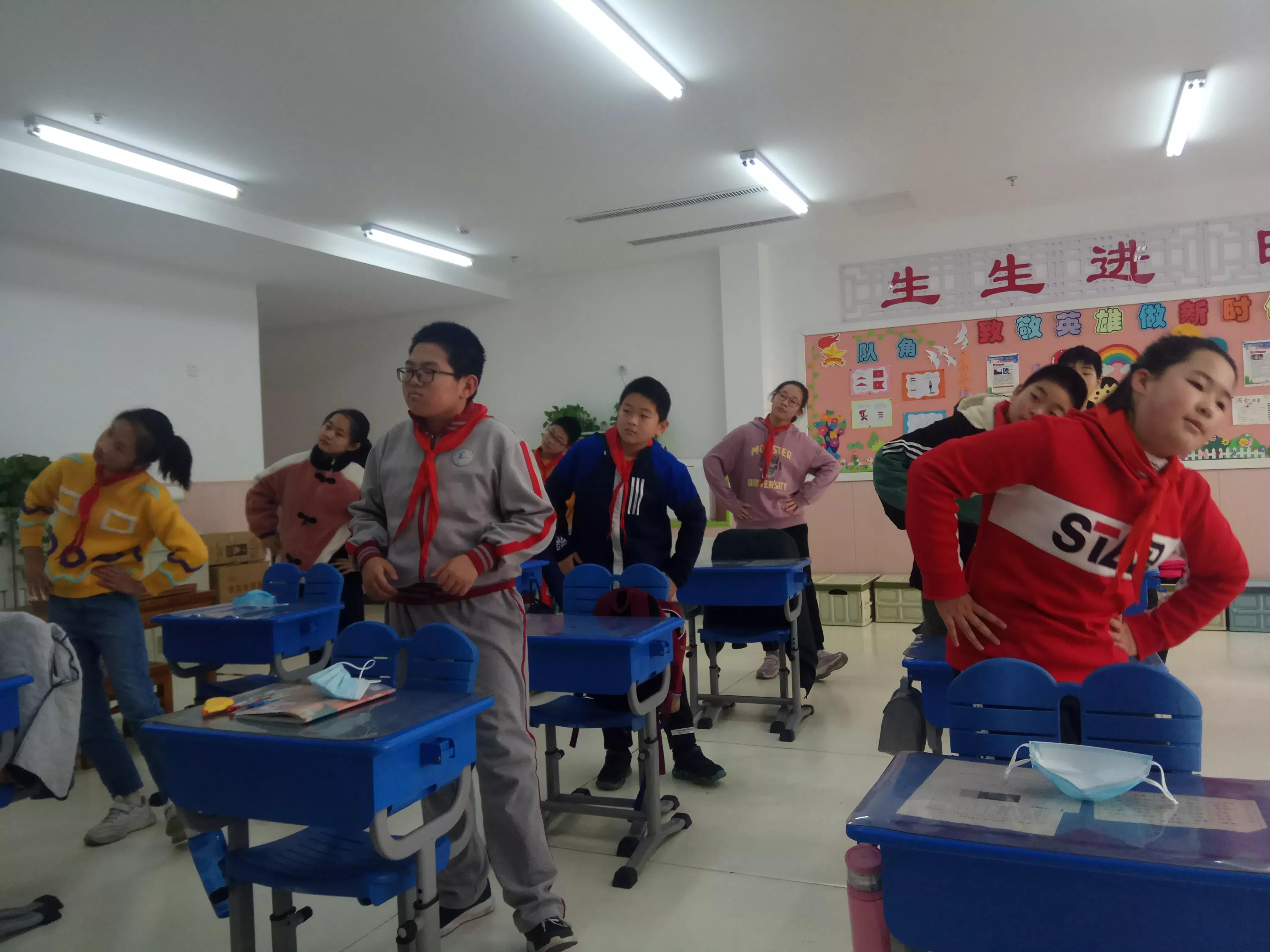 我鼻炎愈发严重！学生们却偷着乐