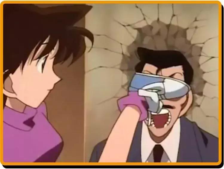 小兰帮柯南搓背是哪一集,小兰背柯南