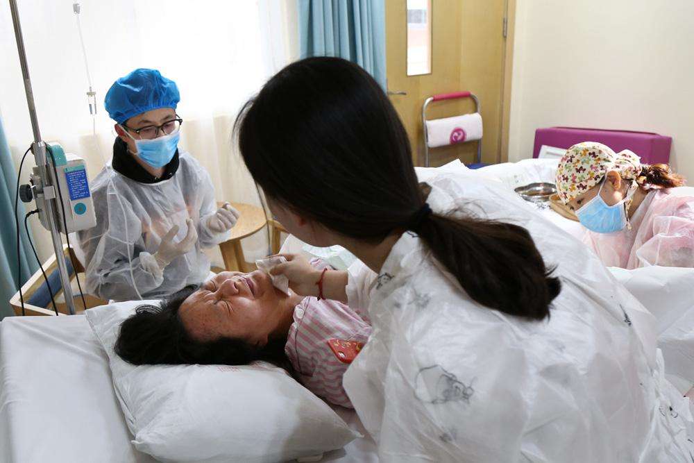 女性分娩时真的需要“剪下面”吗？妇产科医生说出了实话，别错过