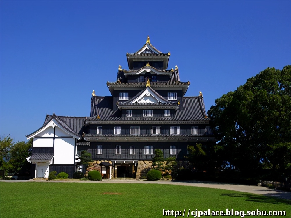 日本魔法城堡,日本城堡和欧洲城堡