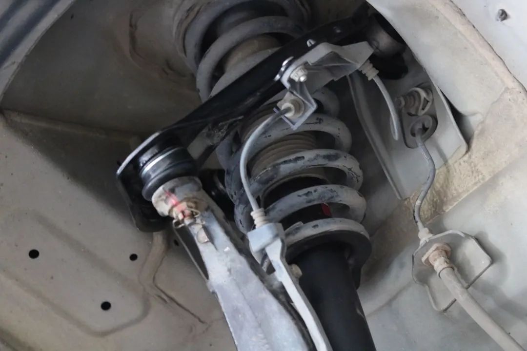 怪兽修车翻新的视频,怪兽修车翻新奥迪q7