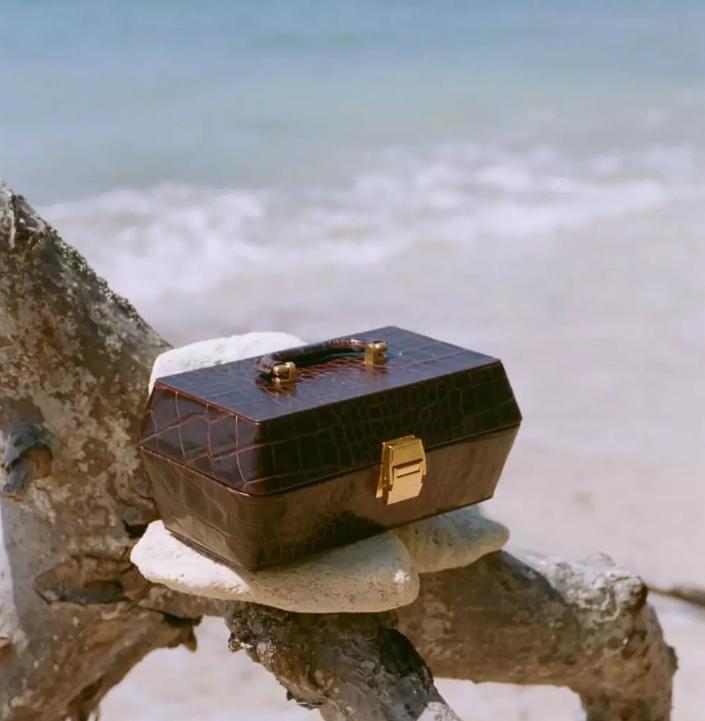 该换包包了这款平价包包真时髦,包包推荐平价学生双肩包可爱ins