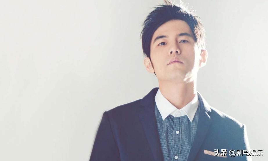 蔡徐坤和周杰伦的流量大战,蔡徐坤周杰伦流量战评论