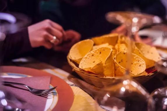 酒放车子后备箱,酒可以长期放在后备箱吗