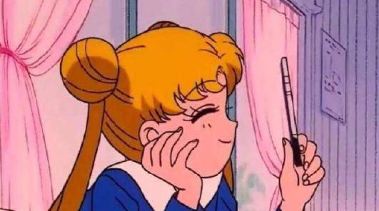 直男经典语录:“你帮我开瓶盖好吗”,“你打我时的力气去哪了”