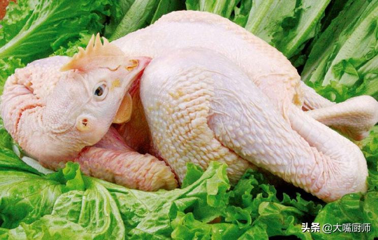 买白条鸡怎么区别817和肉食鸡,买鸡时怎样辨别鸡是否健康