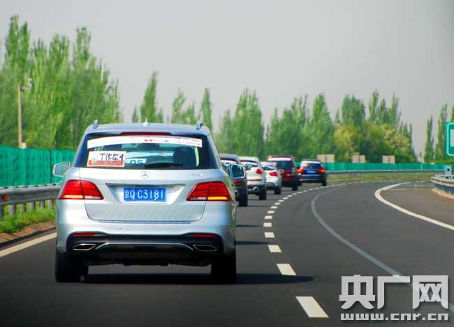 爱车自驾鄂尔多斯之一感受蓝天体味惊喜（图）