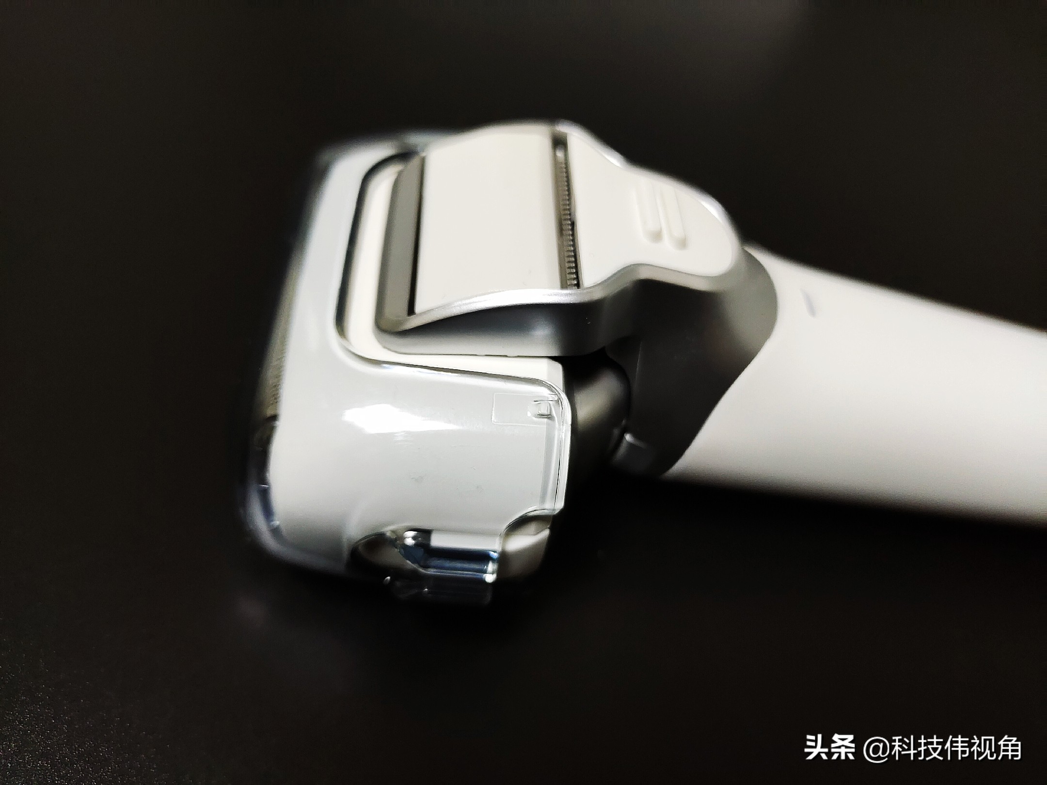 松下剃须刀小锤子2.0升级款测评,松下剃须刀9系和大锤子哪个好用