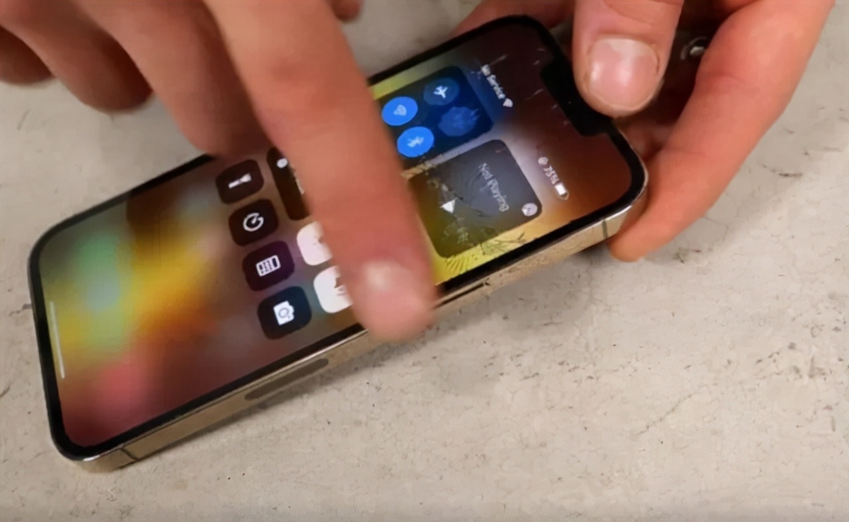 iphone13pro耐摔程度,iphone13pro耐不耐摔