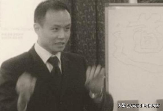 乐嘉感情史,乐嘉的堕落史