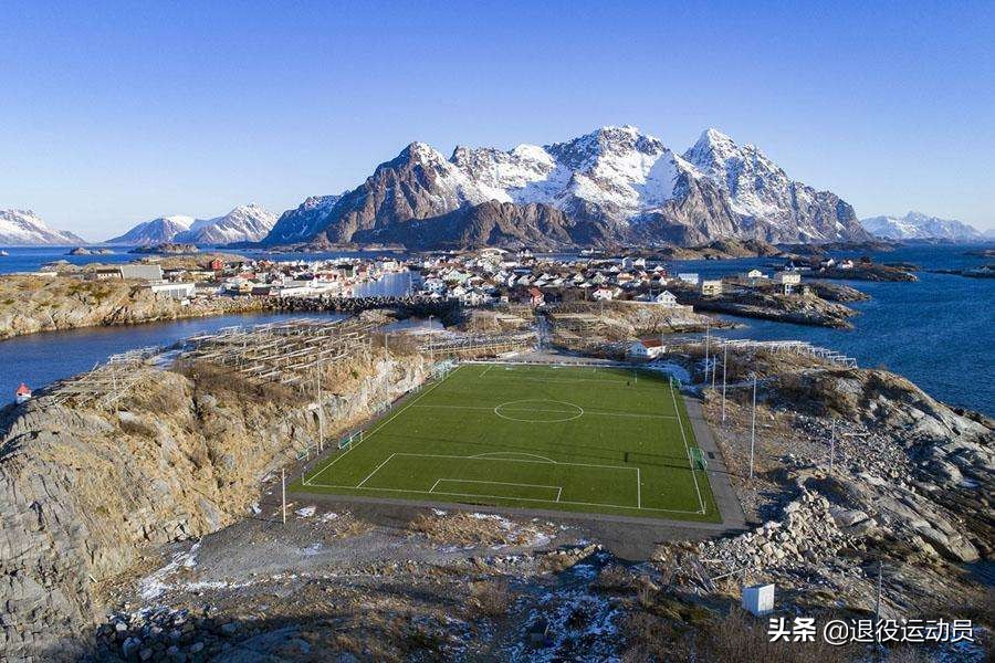 海岛足球场,和平精英海岛足球场