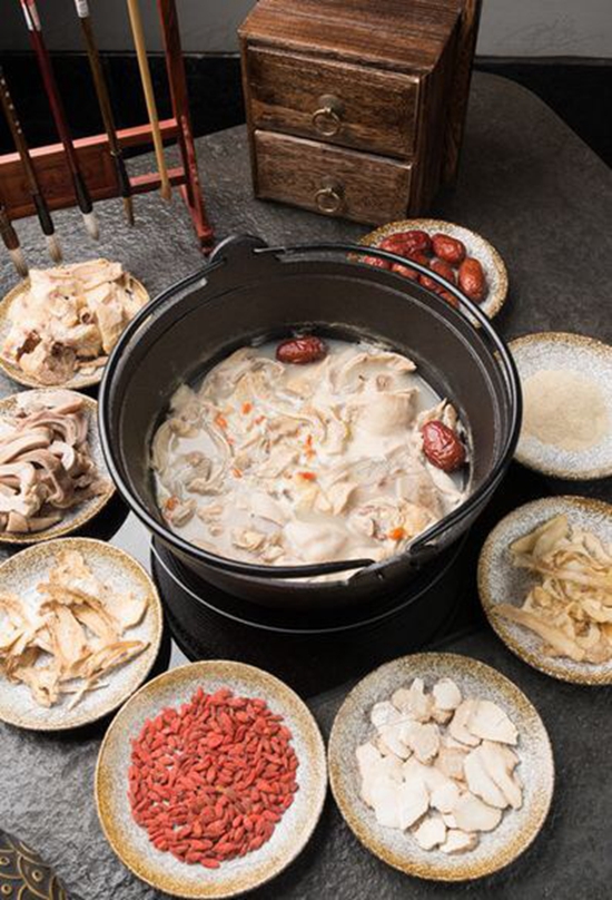 斥资3000万，历时90天，岛城1903美食街区，11月30日盛大开业！