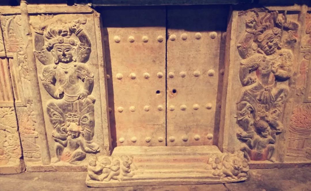 西安挖出古墓历史人物,考古发现一个石棺的故事