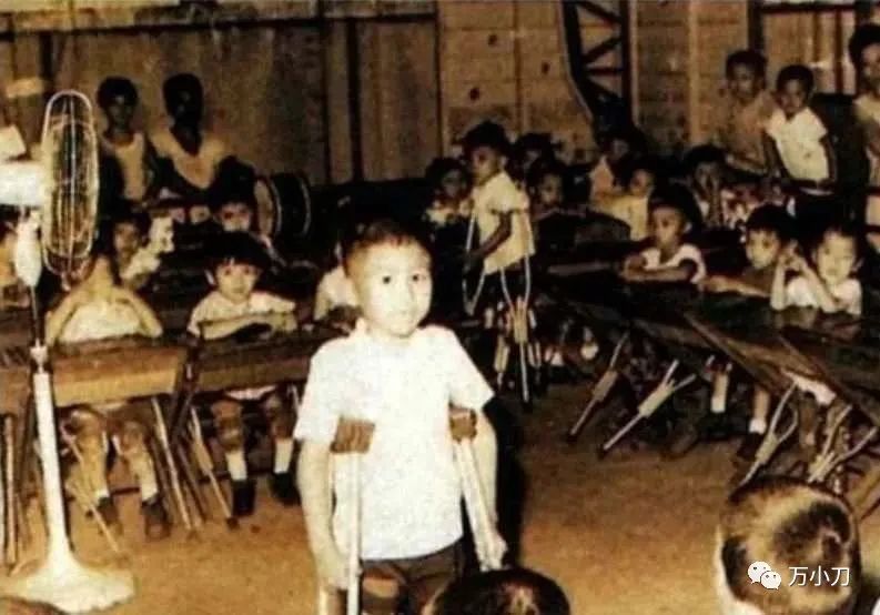 瘸腿歌王银发的辛酸成名史,瘸哥的故事