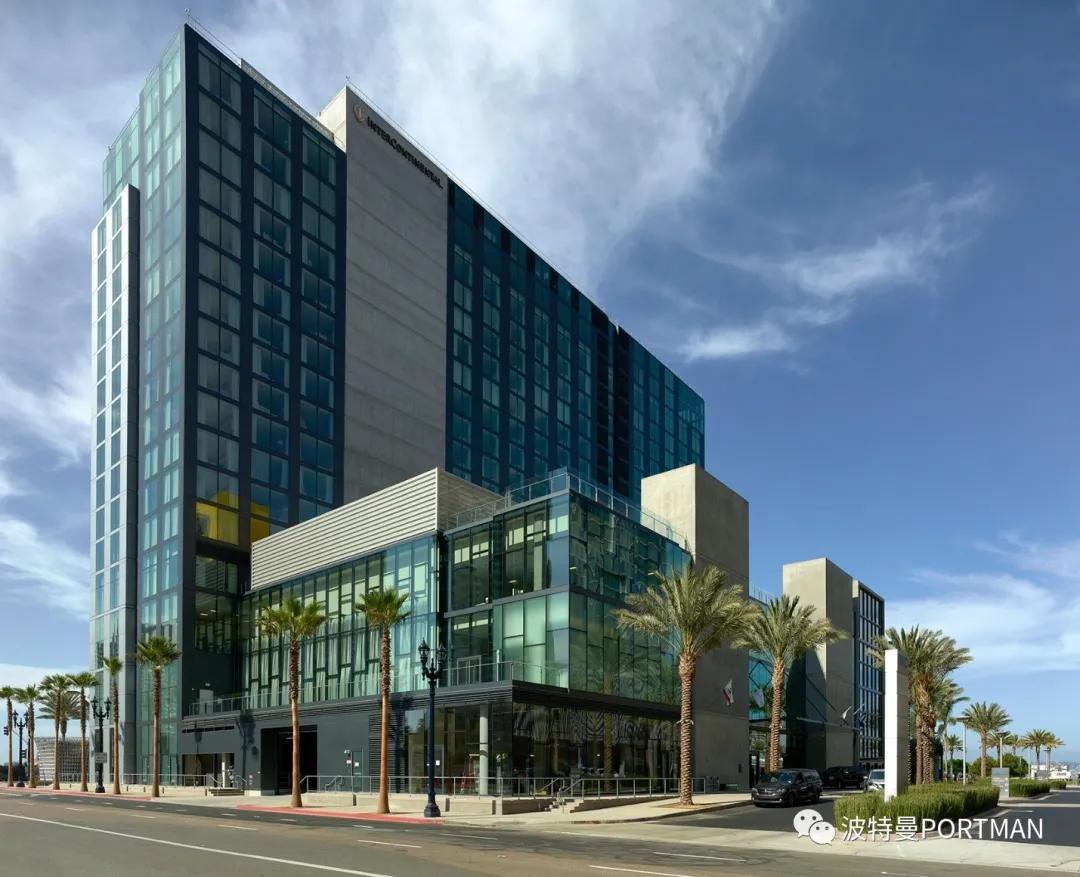 连接城市与滨水区的多品牌酒店圣地亚哥BRIC项目/波特曼