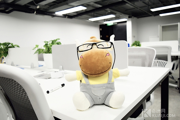 劳保用品怎样做会计分录,劳保费会计分录怎么做