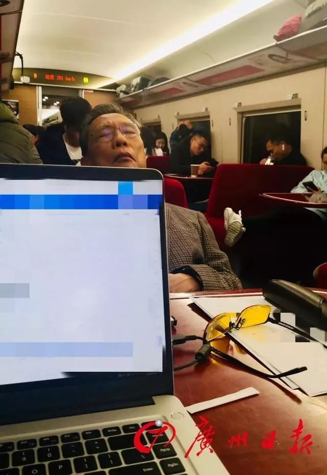 84岁钟南山院士分享健康养生之道,钟南山人生经历简单介绍