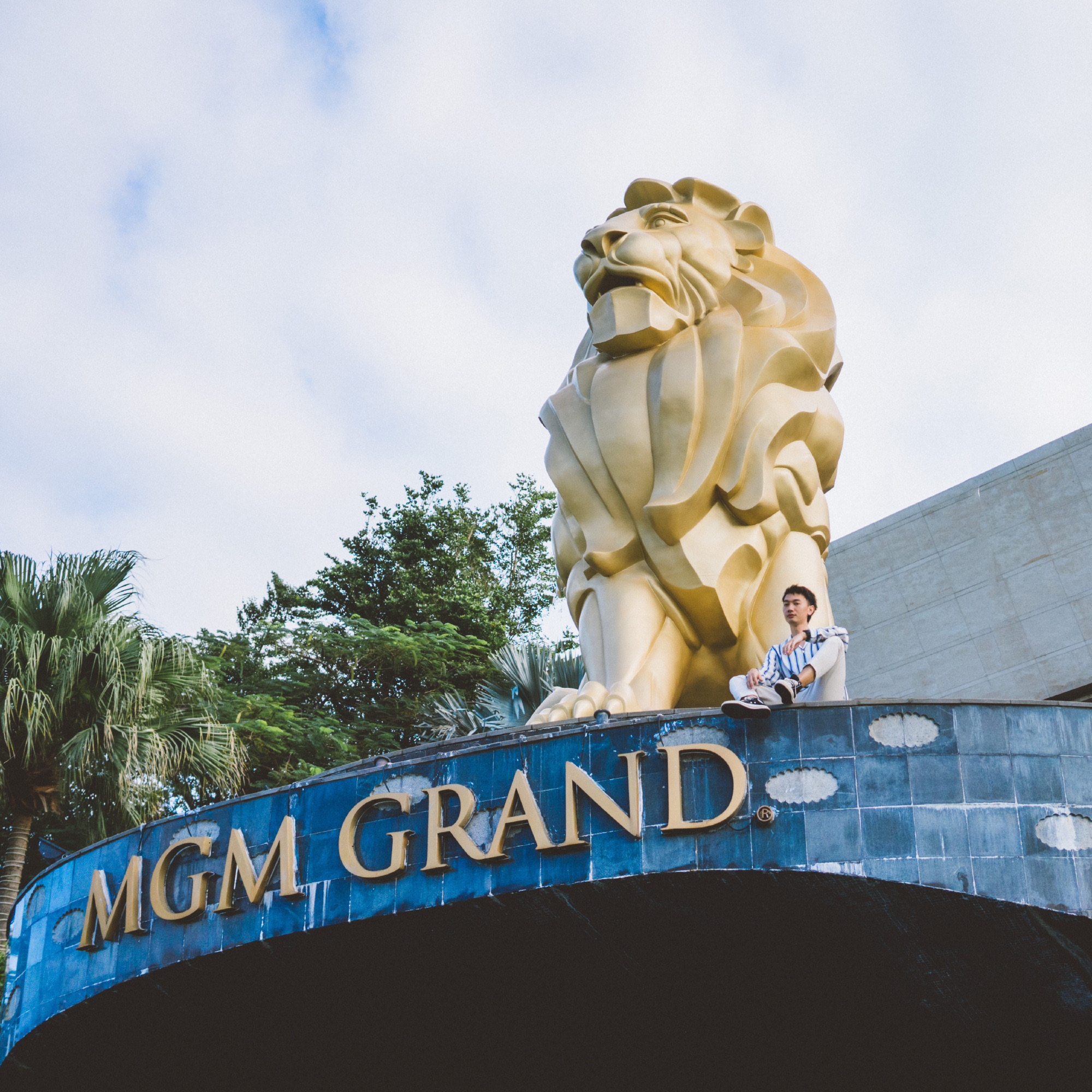 住在三亚亚龙湾附近好吗,三亚旅游亚龙湾海景房