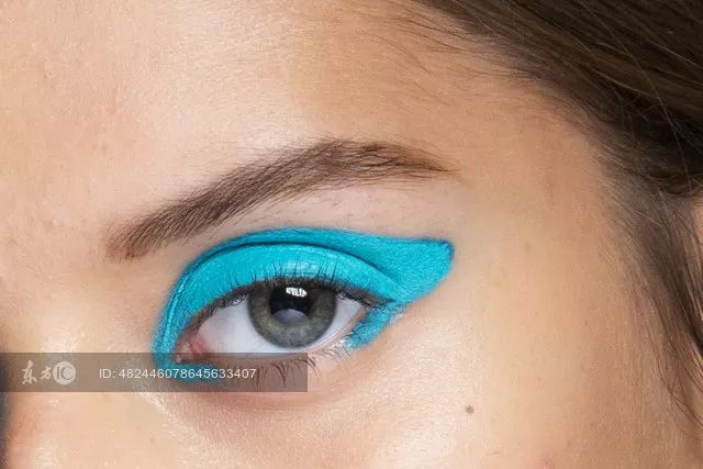 EIGSHOW丨鞠婧祎、李艺彤的仙女春夏妆容能让你美出新高度！