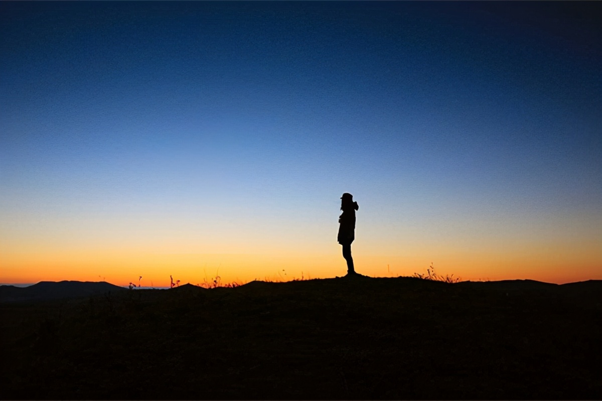 男人不回你信息高情商,男人不回你消息直接冷着你