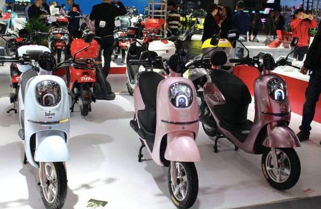 新国标电动车问题怎么那么多,说一下新国标电动车被吐槽