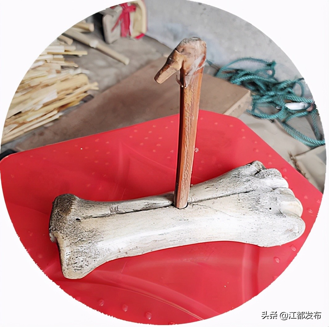 15道工序扎一把笤帚！江都水乡小纪镇，这对老夫妇53年“艺不离手”