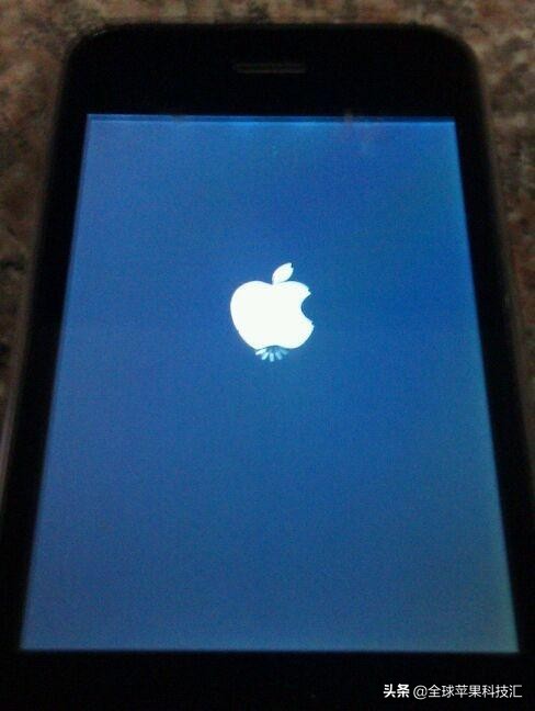 iphone白苹果怎么解决,苹果手机白苹果的原因及解决方法