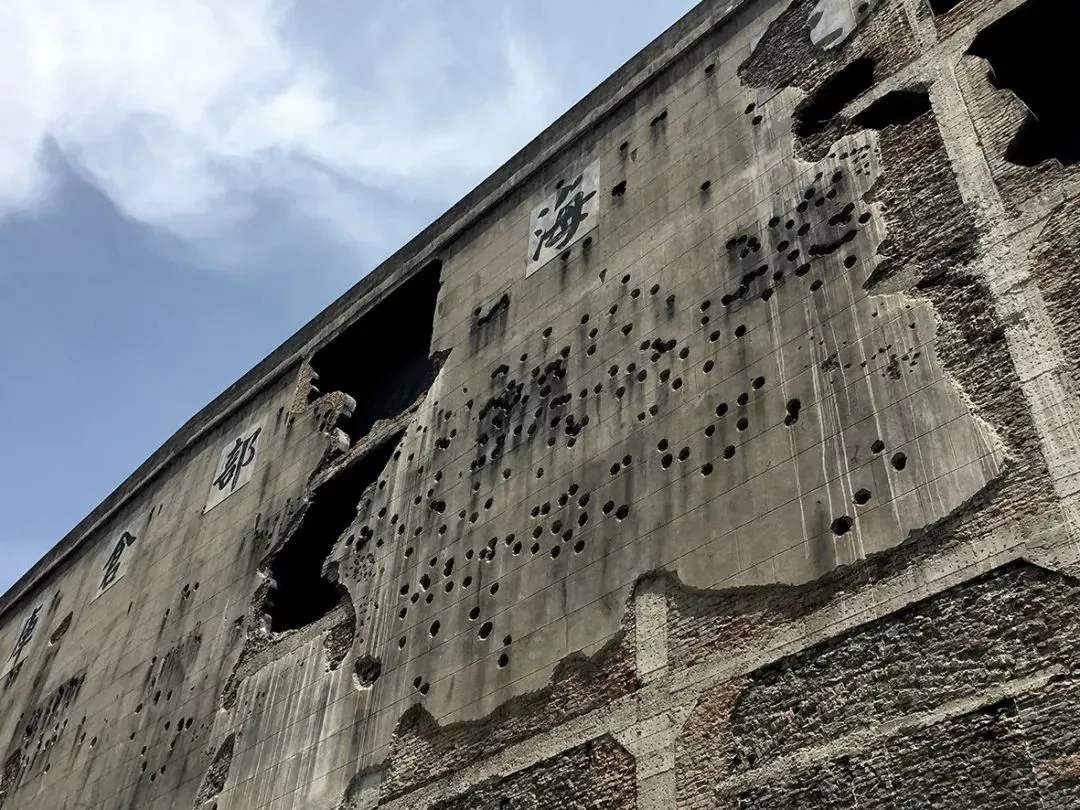 上海滩的拳击擂台与战争擂台：电影《八佰》未说完整的故事