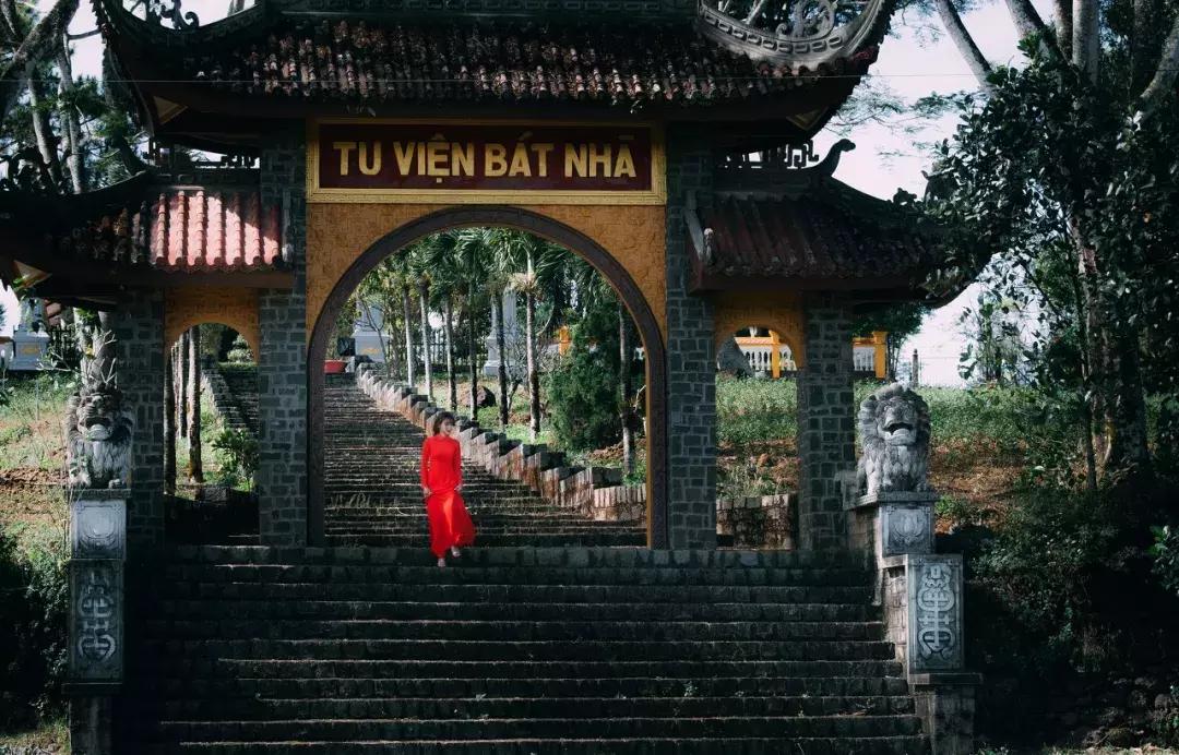 景美人少适合去哪里旅游,景美人少的旅游景点