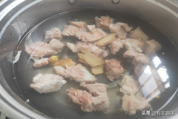 排骨加上“它”、不仅有止咳效果、还是美味的大补汤