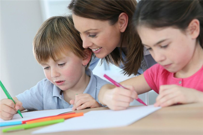 孩子学习经常记不住怎么办,孩子上课注意力不集中学习做作业