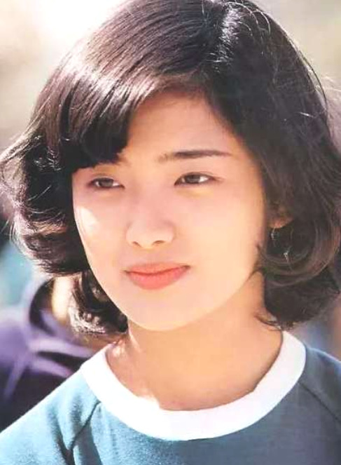 山口百惠的人生选择与归路的启示,山口百惠退出演艺圈的生活方式