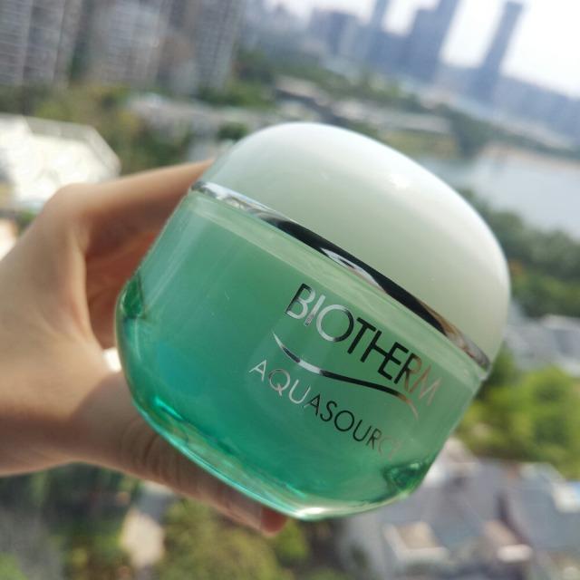 秋冬应该选择什么样的面霜 (四款平价适合秋冬的面霜测评)