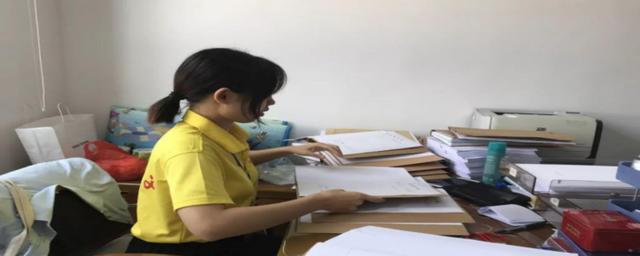 俩人合伙开店怎样分配利润合理,4人合伙开店股权分配及合伙协议