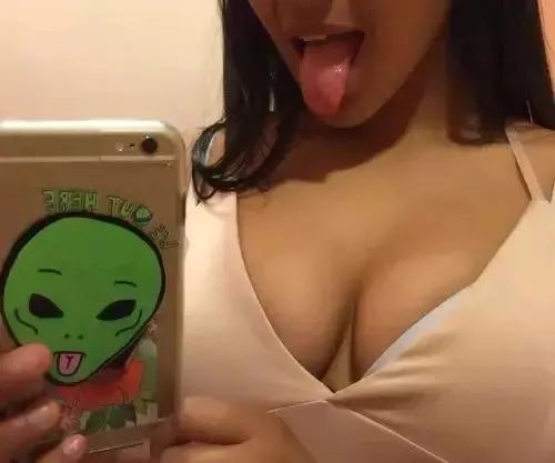 *戏调**Supreme的贱贱白猫RIPNDIP