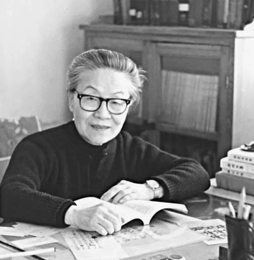 杨绛好与坏,杨绛人生最重要的不是快乐是平静