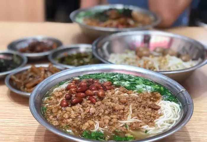 南宁最有名的10道菜,南宁巷子里的老牌美食