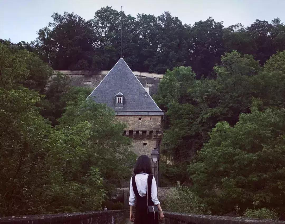 ysl圣罗兰包包二手单肩,ysl圣罗兰包包哪里买最便宜地址