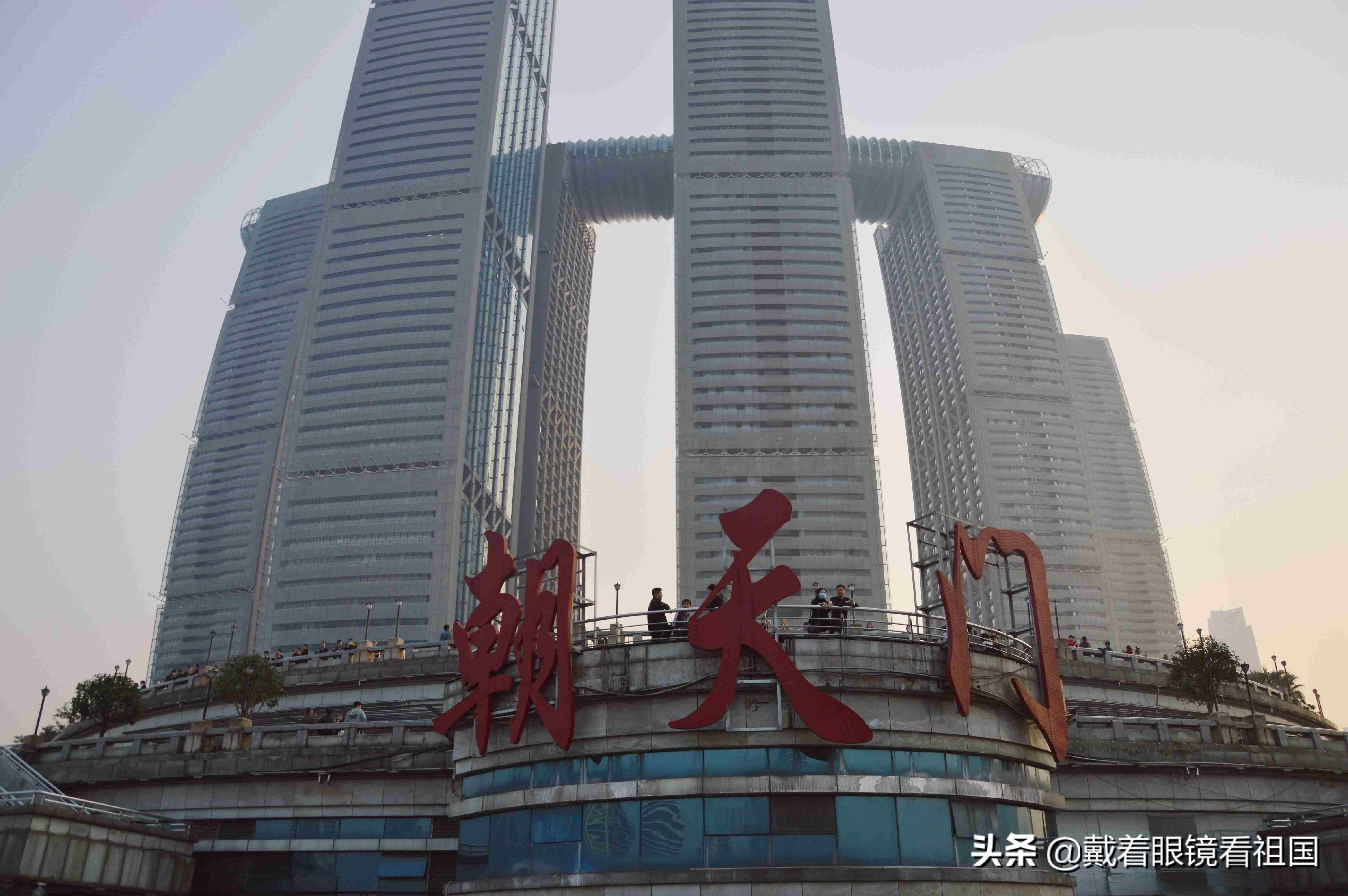 朝天门的历史文化,朝天门地理位置和意义